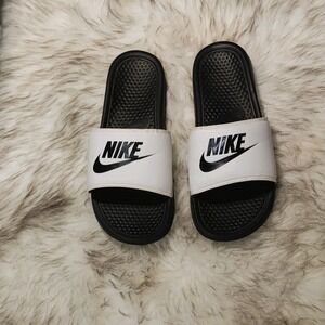 Nike Mens White Top Black Soles Benassi JDI Slides Size 11  Comfort